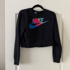 Nike long sleeve crop top size extra small